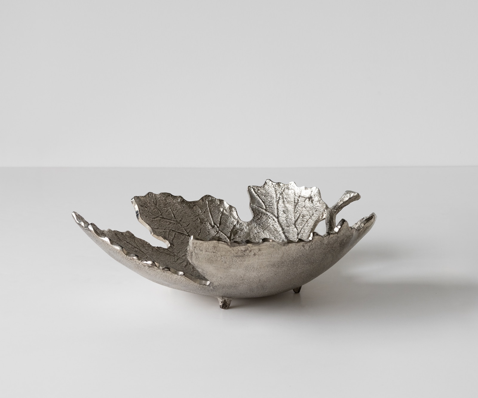 DELIFE Schale Folia B41 x T38 x H12 cm Aluminium Platin Handgemacht, Wohnaccessoires