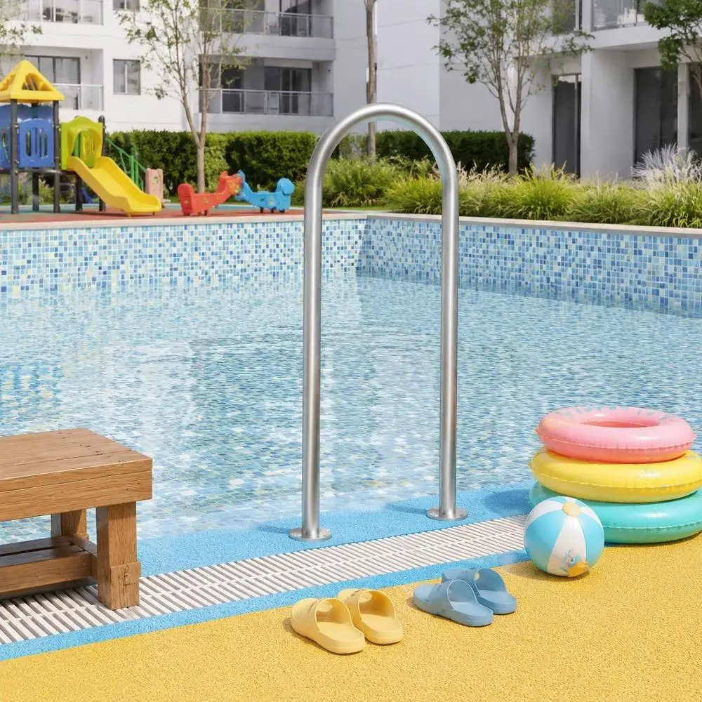 Rampe de piscine, 400 x 90 x 915 mm, entrée de piscine en aluminium avec plaque de base pour piscines intérieures et extérieures, aide à l’entrée pratique pour les piscines, poignée de maintien avec