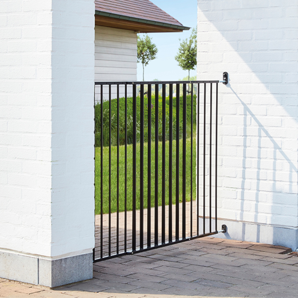 Savic Outdoor Dog Gate 95x84-154cm (LxW)