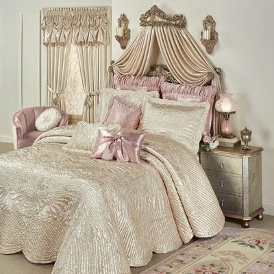 Portia II Grande Bedspread Pearl, Full 24