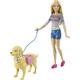 Barbie Walk and Potty Pup, Puppe mit blonden Haaren und laufendem Hund, Kotschaufel, Accessoires, inkl Puppe Hund, Geschenk für Kinder, Spielzeug ab 3 Jahre,DWJ68