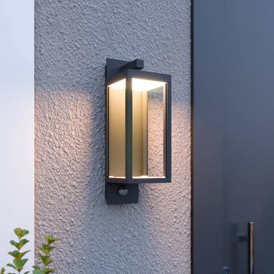 Lucande LED-Außenwandleuchte Ferdinand, Sensor, grau, 38 cm Image