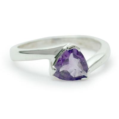 'Scintillating Jaipur' - Hand Made Modern Sterling Silver Solitaire Amethys