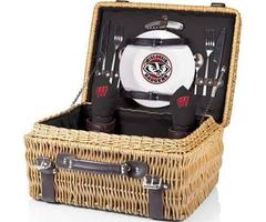 NCAA Wisconsin Badgers Champion Picnic Basket with Deluxe Service for Two, Black